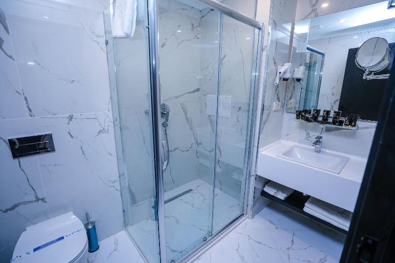 Arium Hotel Baku image