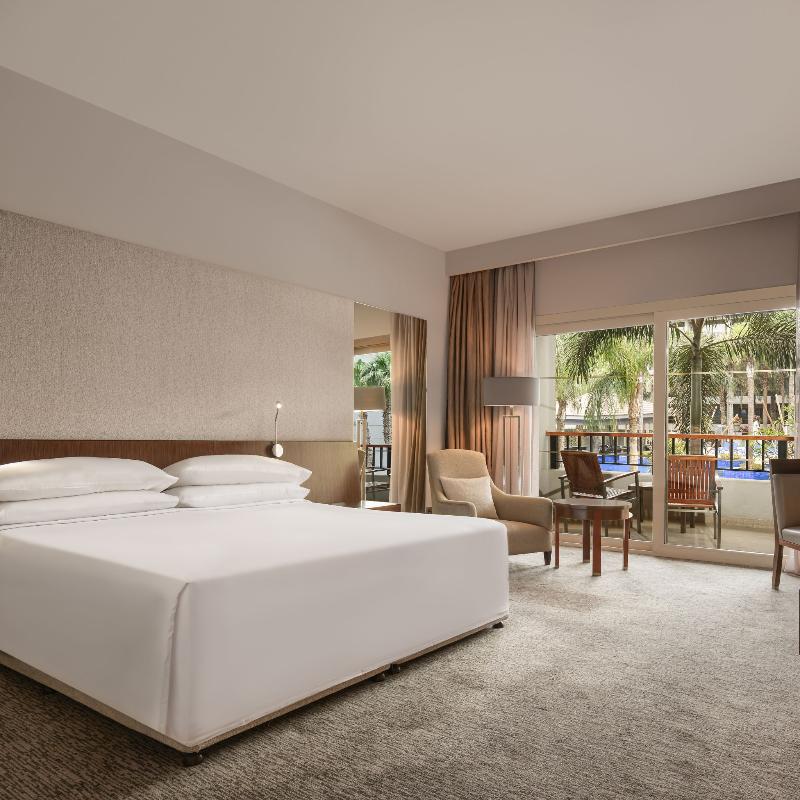 Dusit Thani LakeView Cairo image