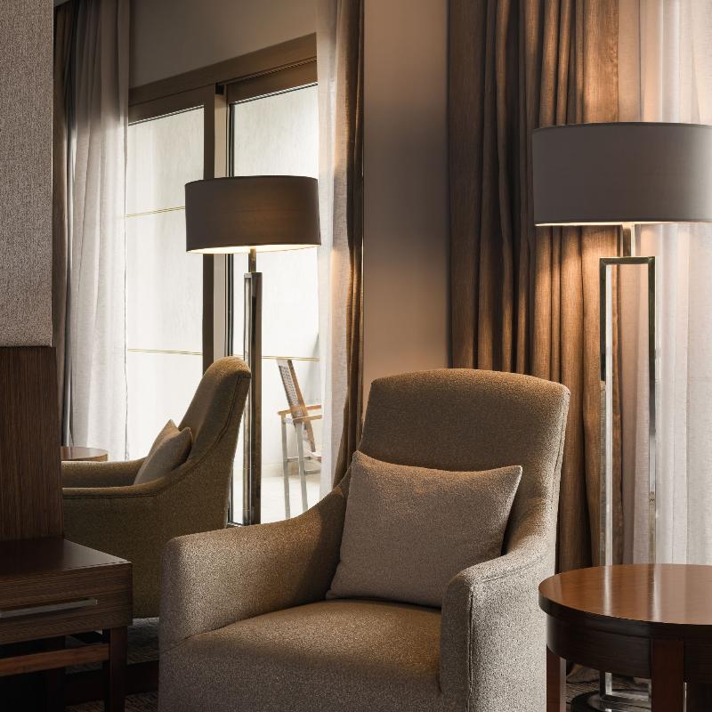 Dusit Thani LakeView Cairo image
