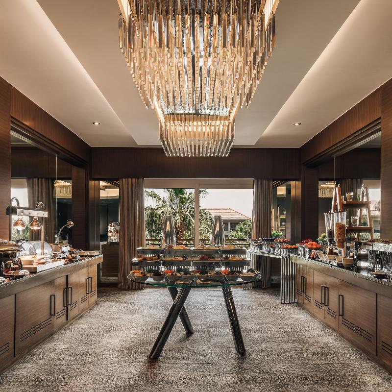Dusit Thani LakeView Cairo image