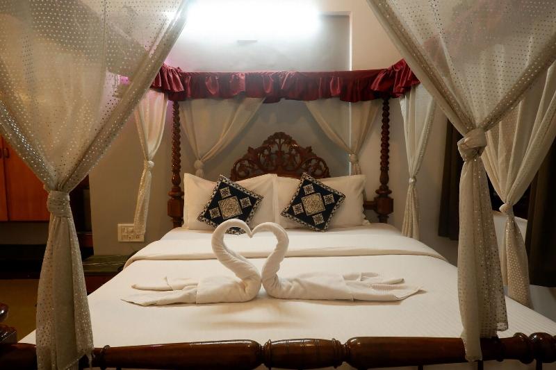 Falcon Resorts By Dia Hotels image