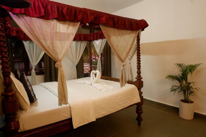 Falcon Resorts By Dia Hotels image