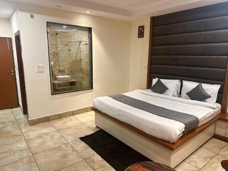 Hotel Fortune Ganga image