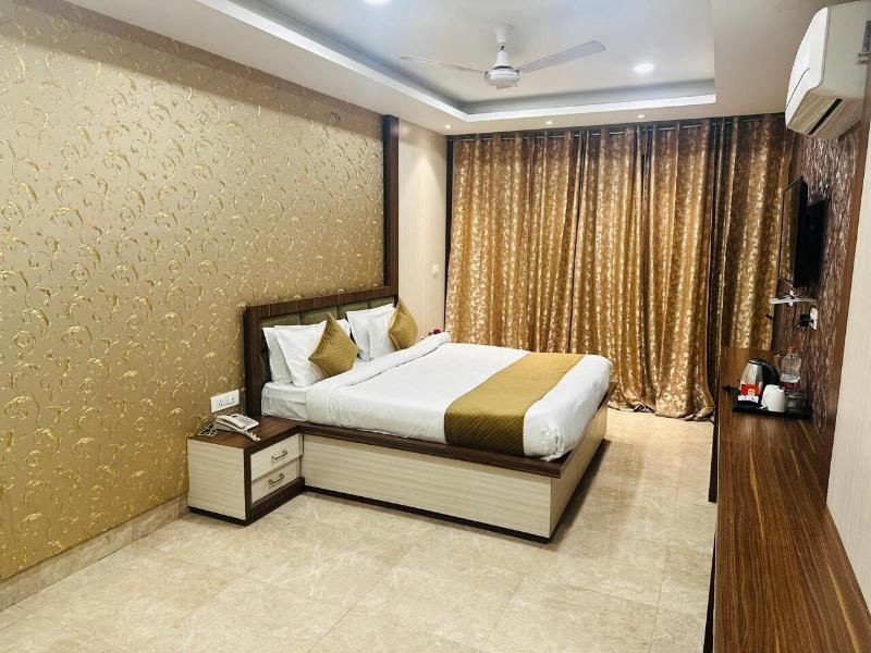 Hotel Fortune Ganga image