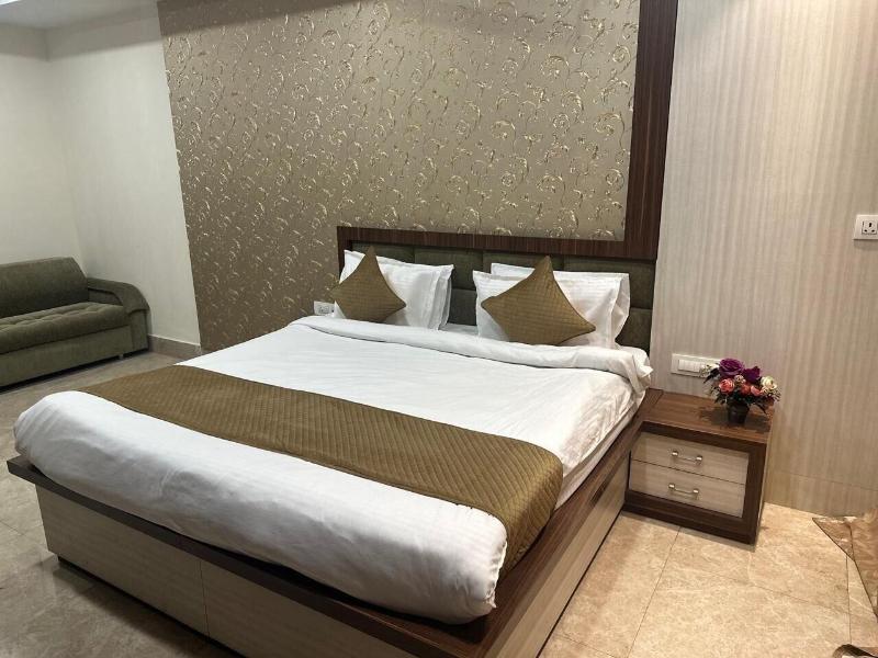 Hotel Fortune Ganga image