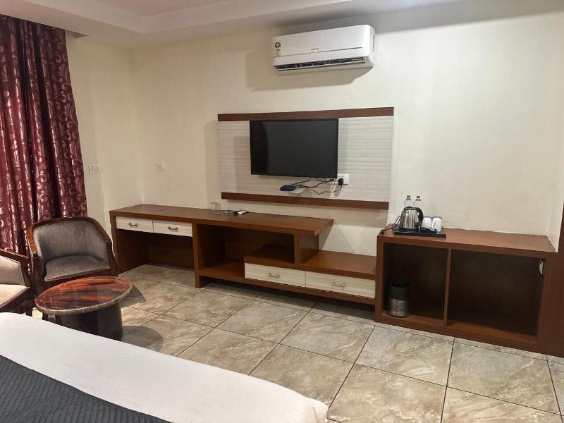 Hotel Fortune Ganga image