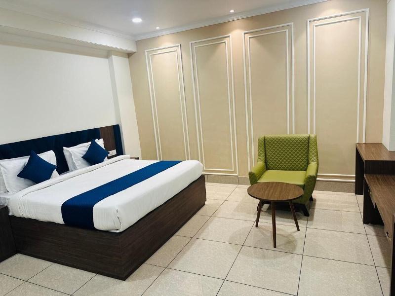 Hotel Fortune Ganga image