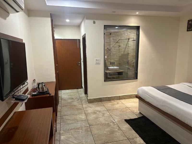 Hotel Fortune Ganga image