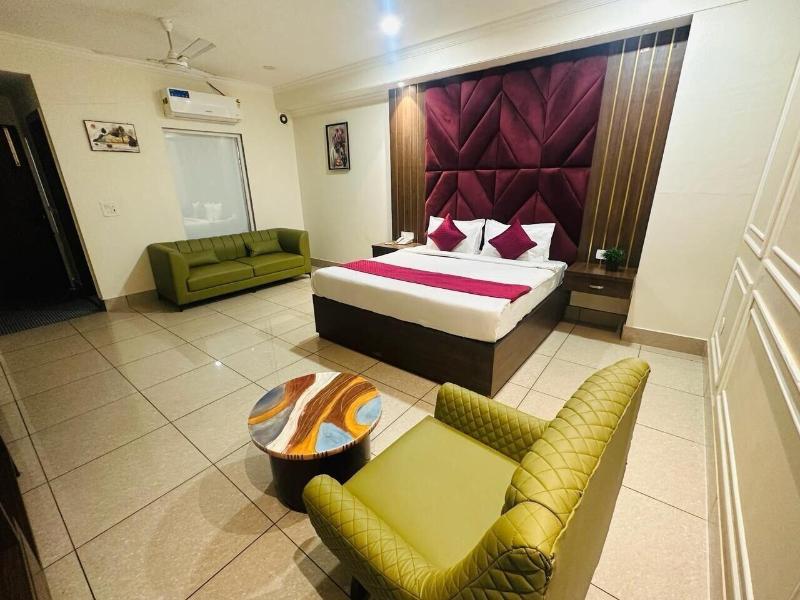 Hotel Fortune Ganga image