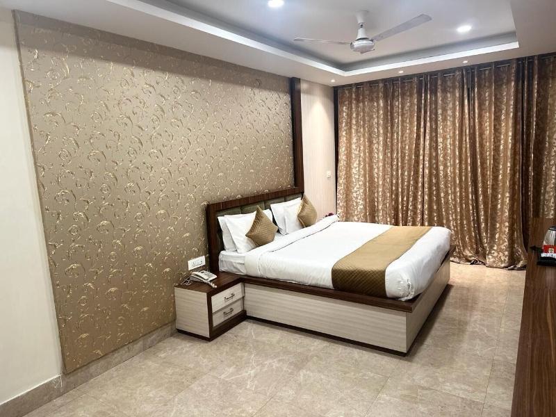 Hotel Fortune Ganga image