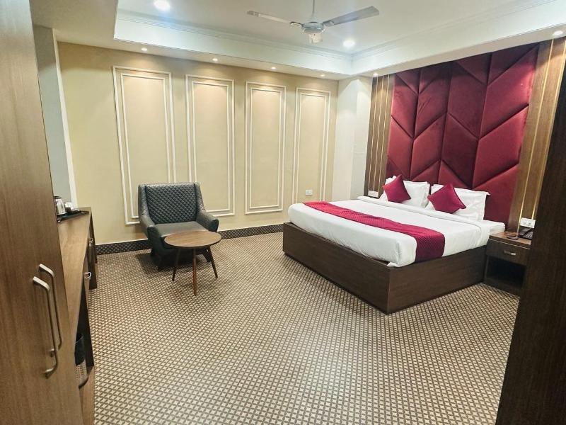 Hotel Fortune Ganga image
