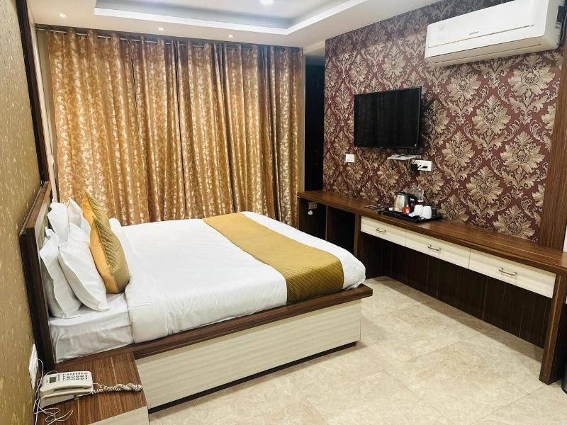 Hotel Fortune Ganga image