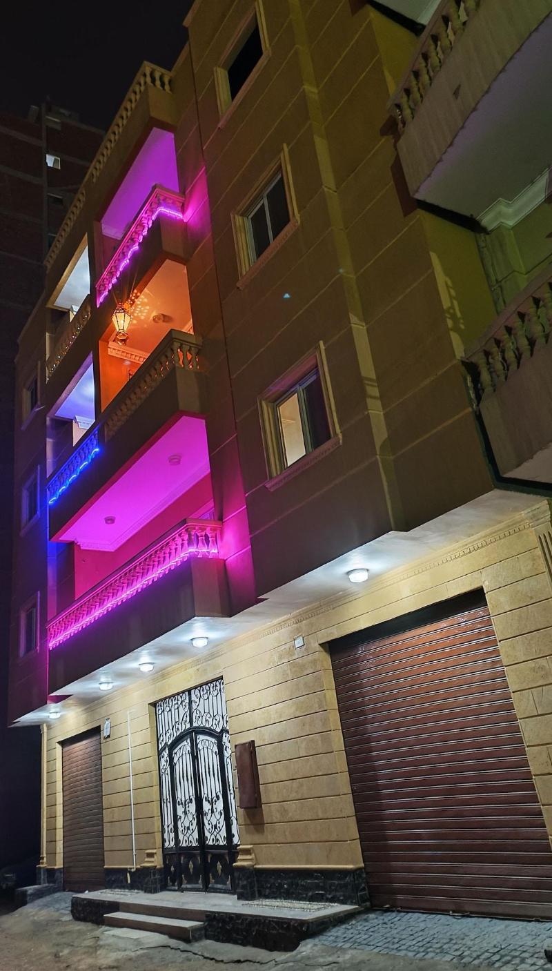Discover Pyramids Inn image