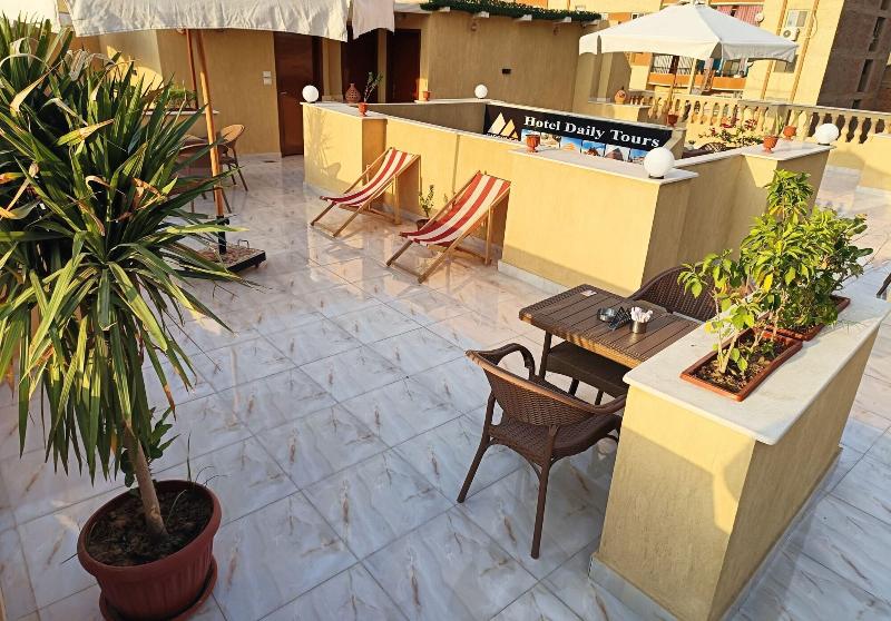 Discover Pyramids Inn image