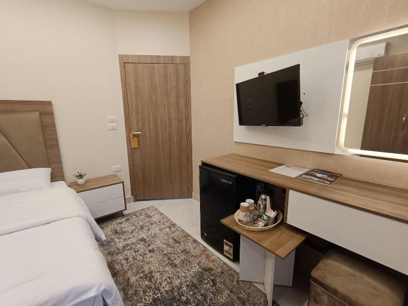 Discover Pyramids Inn image