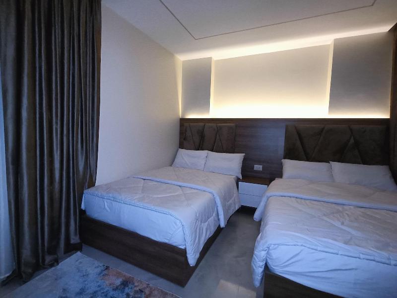 Discover Pyramids Inn image