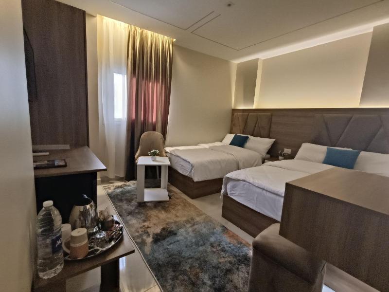 Discover Pyramids Inn image