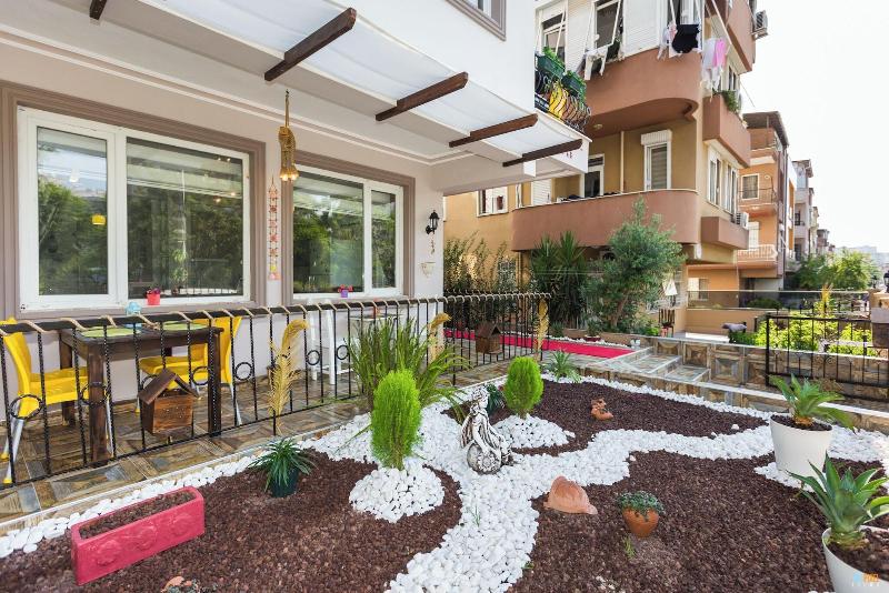 The U Homes image