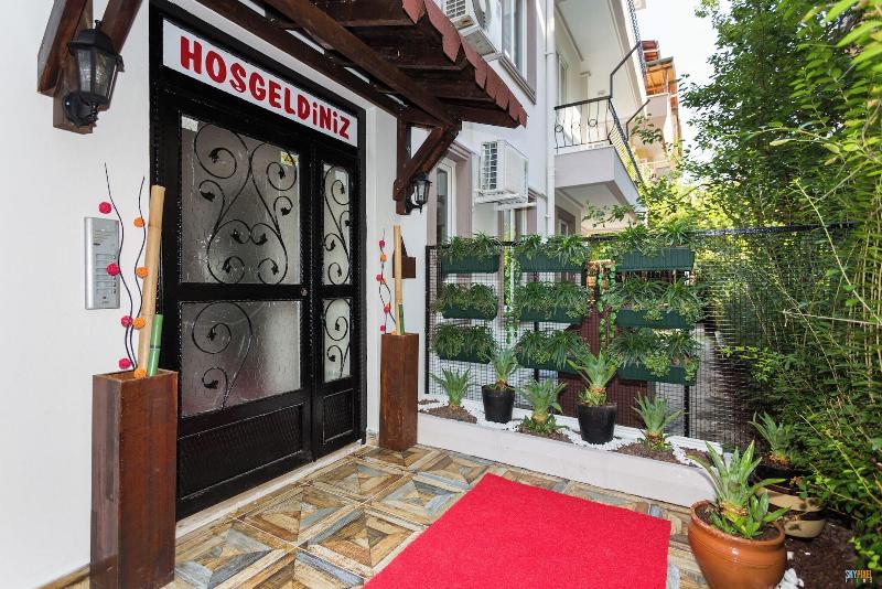 The U Homes image