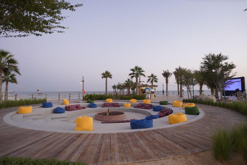 Bab Al Nojoum Hudayriyat Camp image