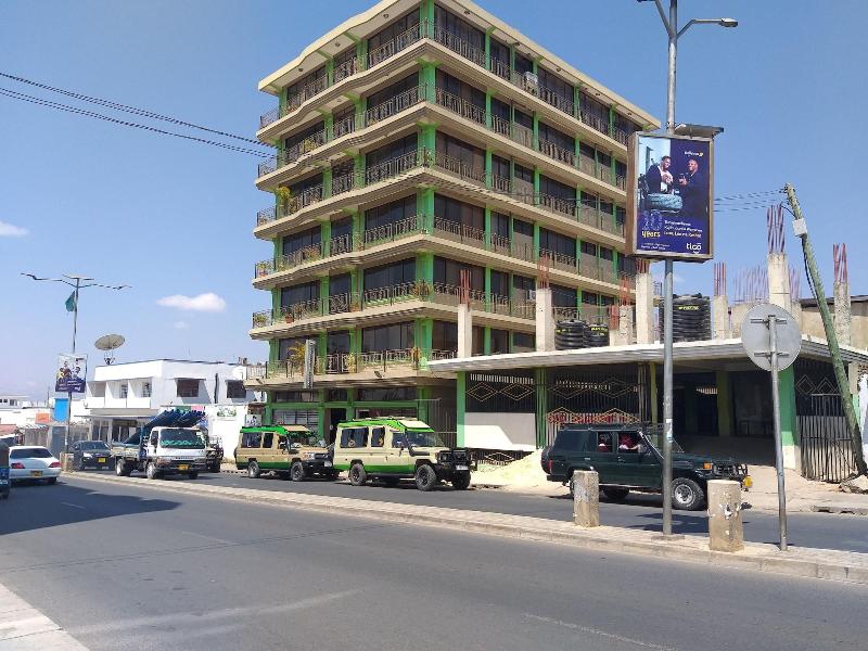 Alexander Hotel Tours