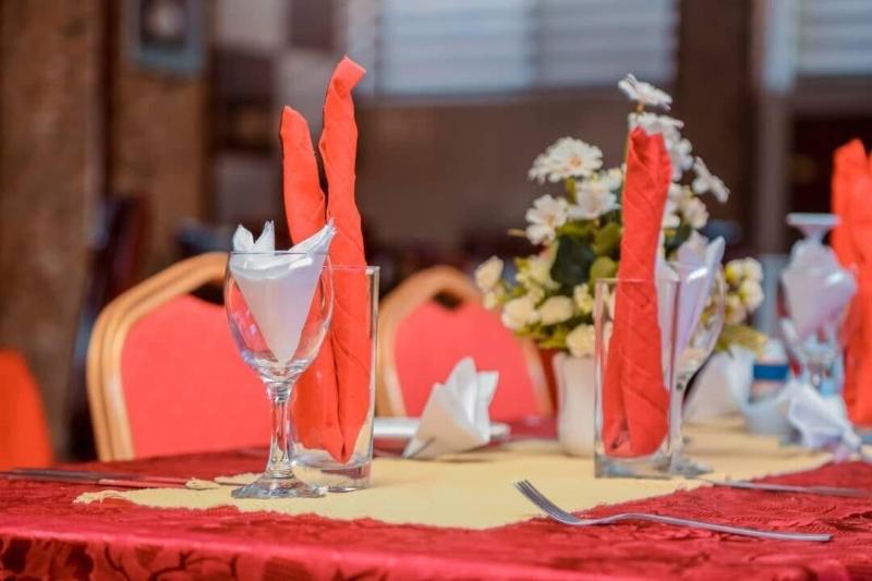 Alexander Hotel Tours