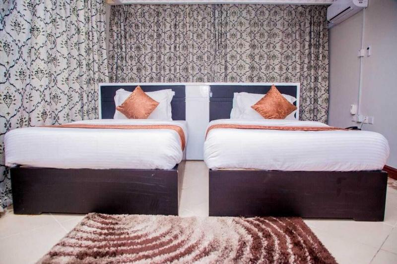 Alexander Hotel Tours 5