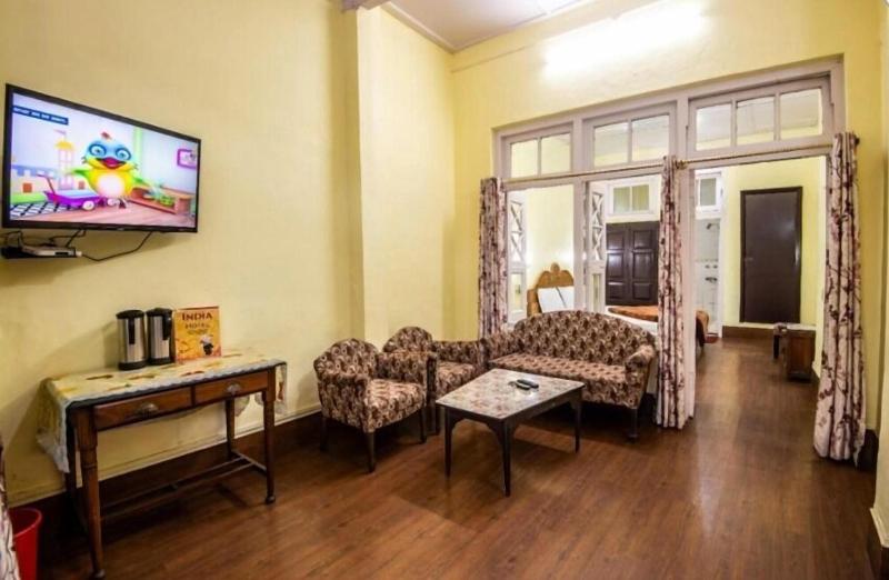 India Hotel image
