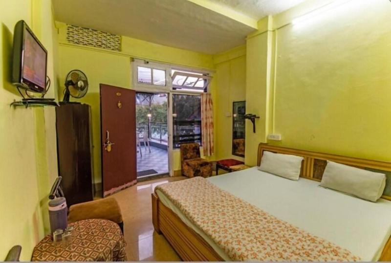 India Hotel image