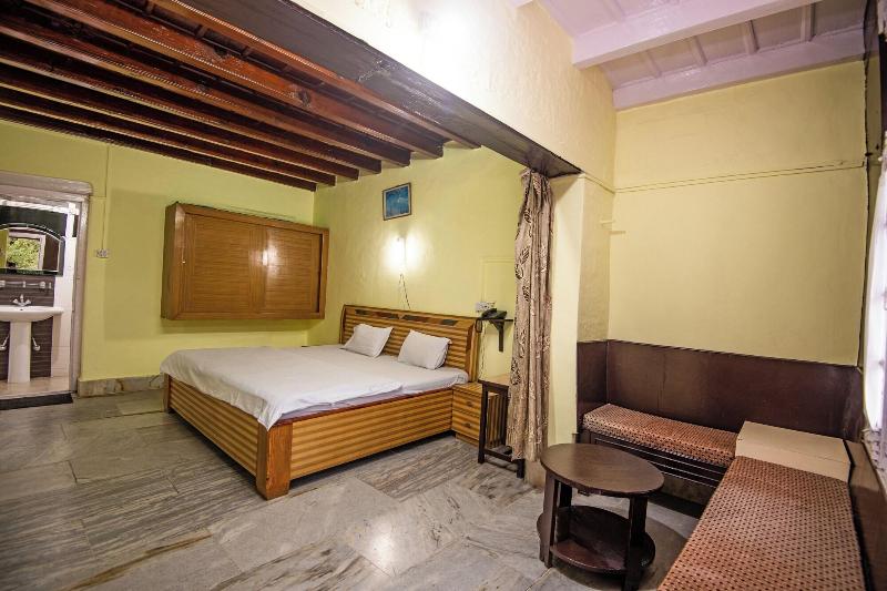India Hotel image