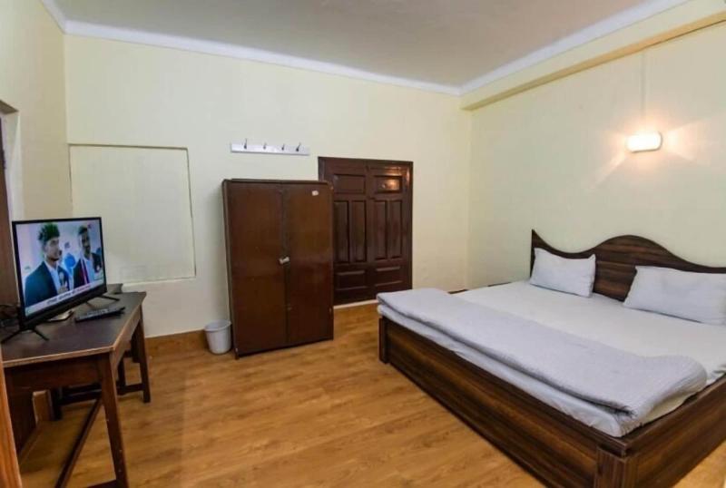 India Hotel image