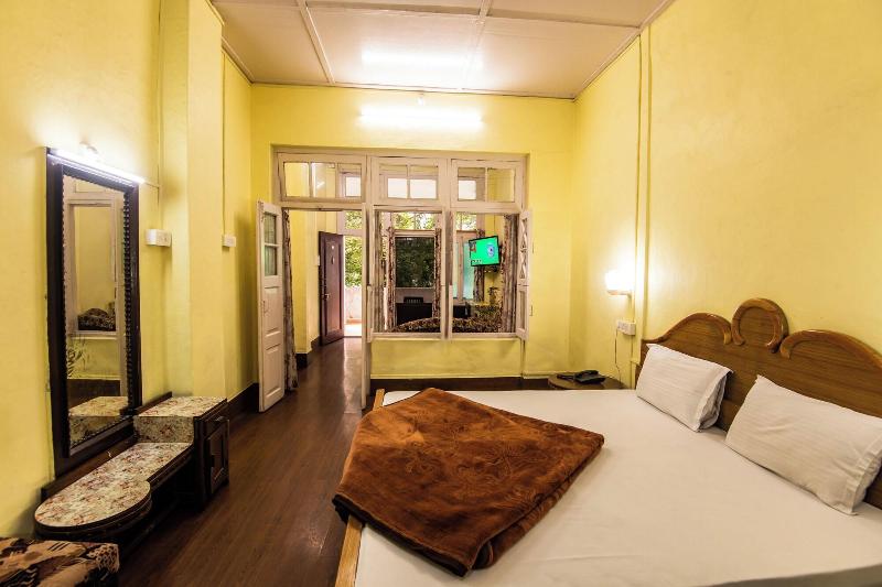 India Hotel image