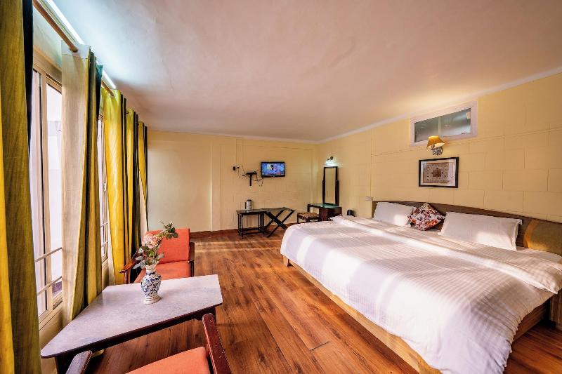 India Hotel image
