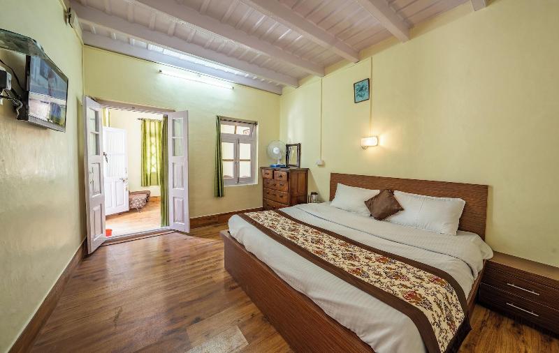 India Hotel image