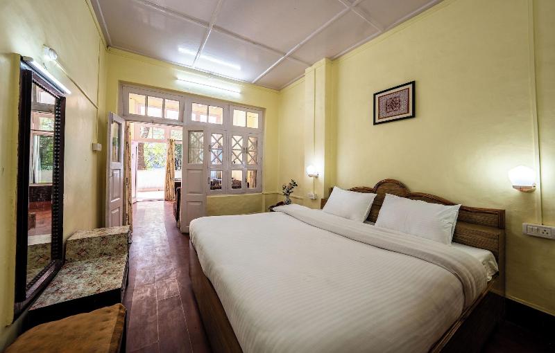 India Hotel image
