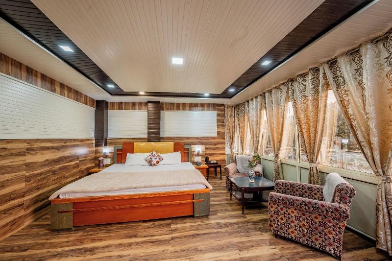 India Hotel image