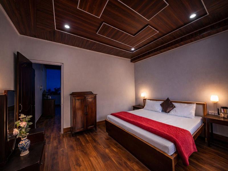 India Hotel — photo 141
