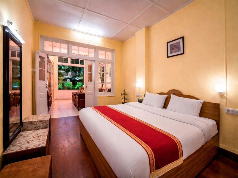 India Hotel — photo 146