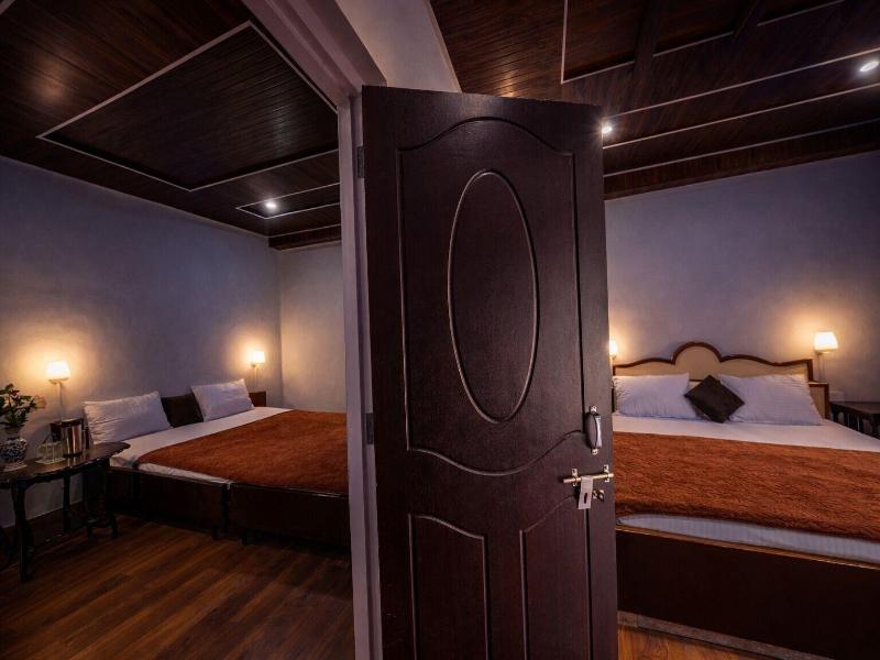 India Hotel — photo 144