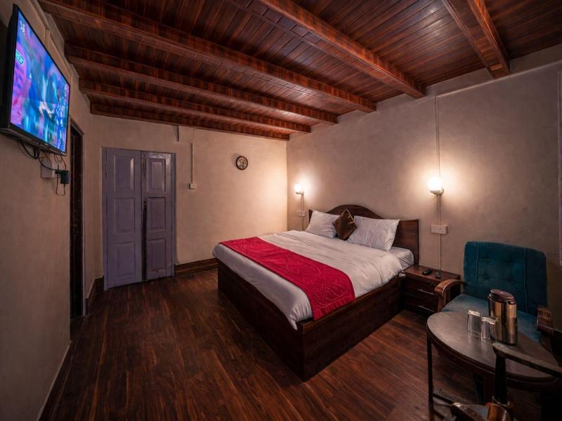 India Hotel — photo 149