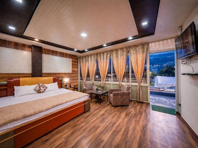 India Hotel — photo 114