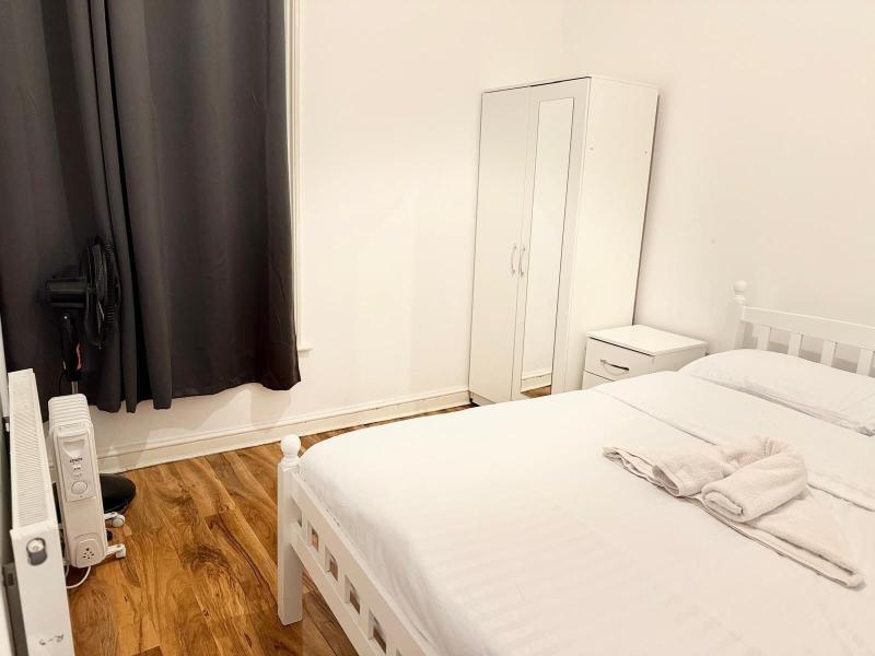 Rayans Lodge Startford image