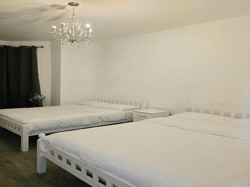 Rayans Lodge Startford image