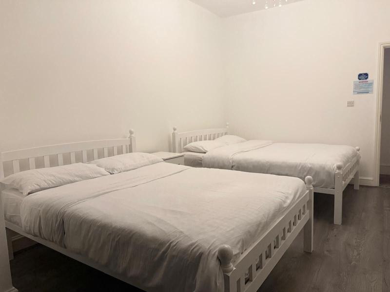 Rayans Lodge Startford image