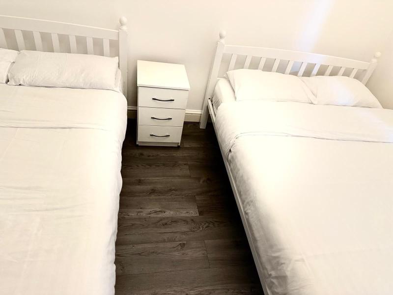 Rayans Lodge Startford image