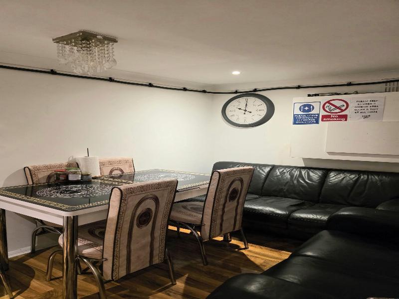 Rayans Lodge Startford image