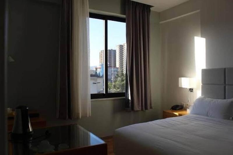 Cot Hotel image