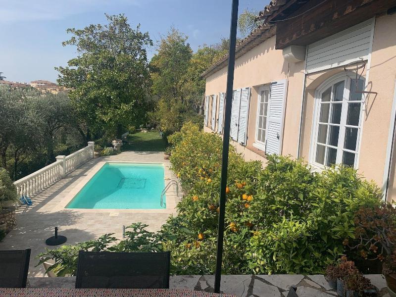 Les Petites Terrasses image