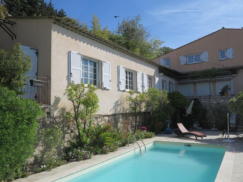 Les Petites Terrasses image