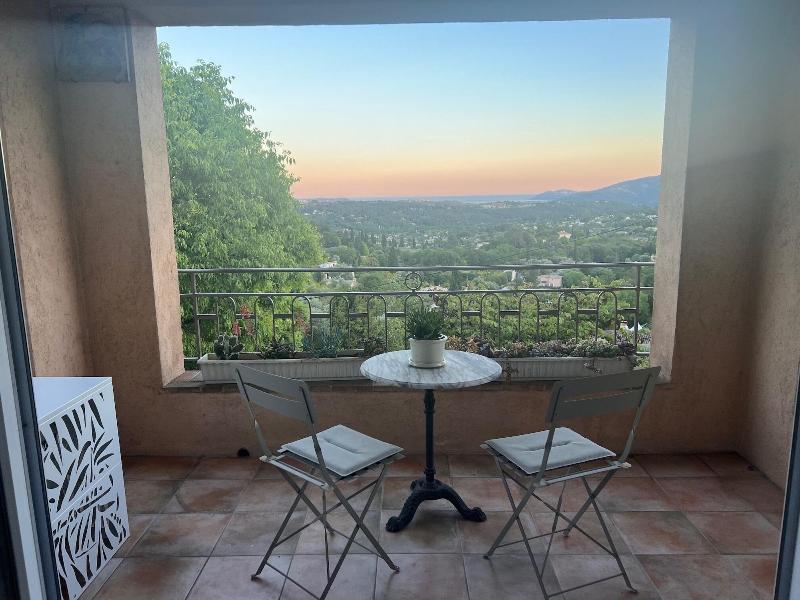 Les Petites Terrasses image